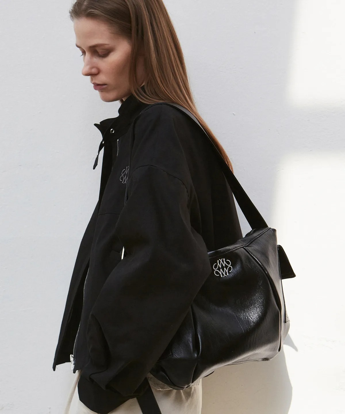 NICK&NICOLE NICOLE LINE HOBO BAG