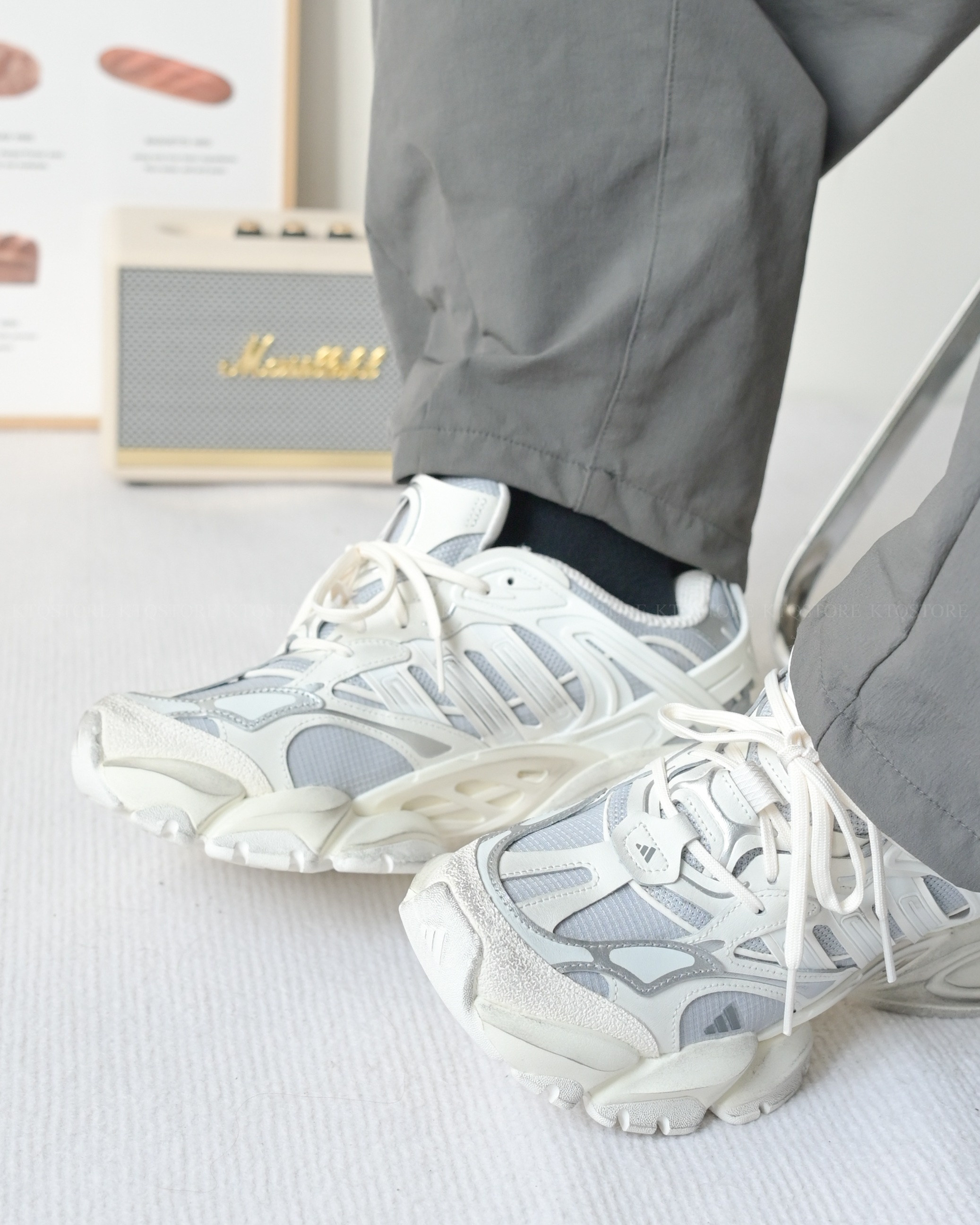 KTQ STORE ‧ Adidas XLG Runner Deluxe "White Silver" 白銀 JS1588