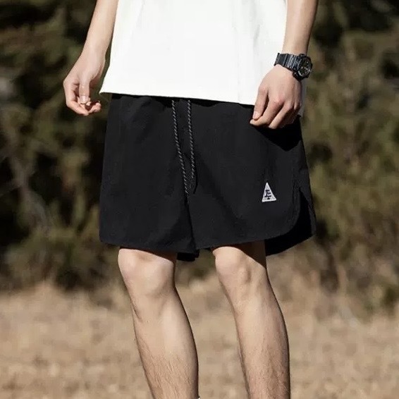 NATURE 弧形褲腳 彈力速乾 短褲 L2256