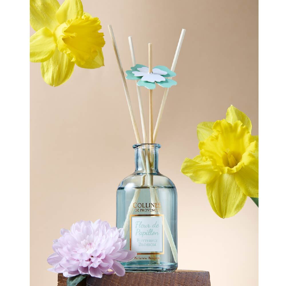 Aromatic Bunch reed diffuser Sakura Flower