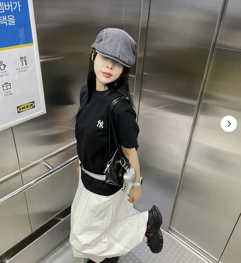 【OWN】MLB Korea 短袖上衣 經典 胸前LOGO 刺繡 落肩 寬鬆 夏季服飾 短TEE NY 洋基 Karina同款 Aespa 不分男女 黑色