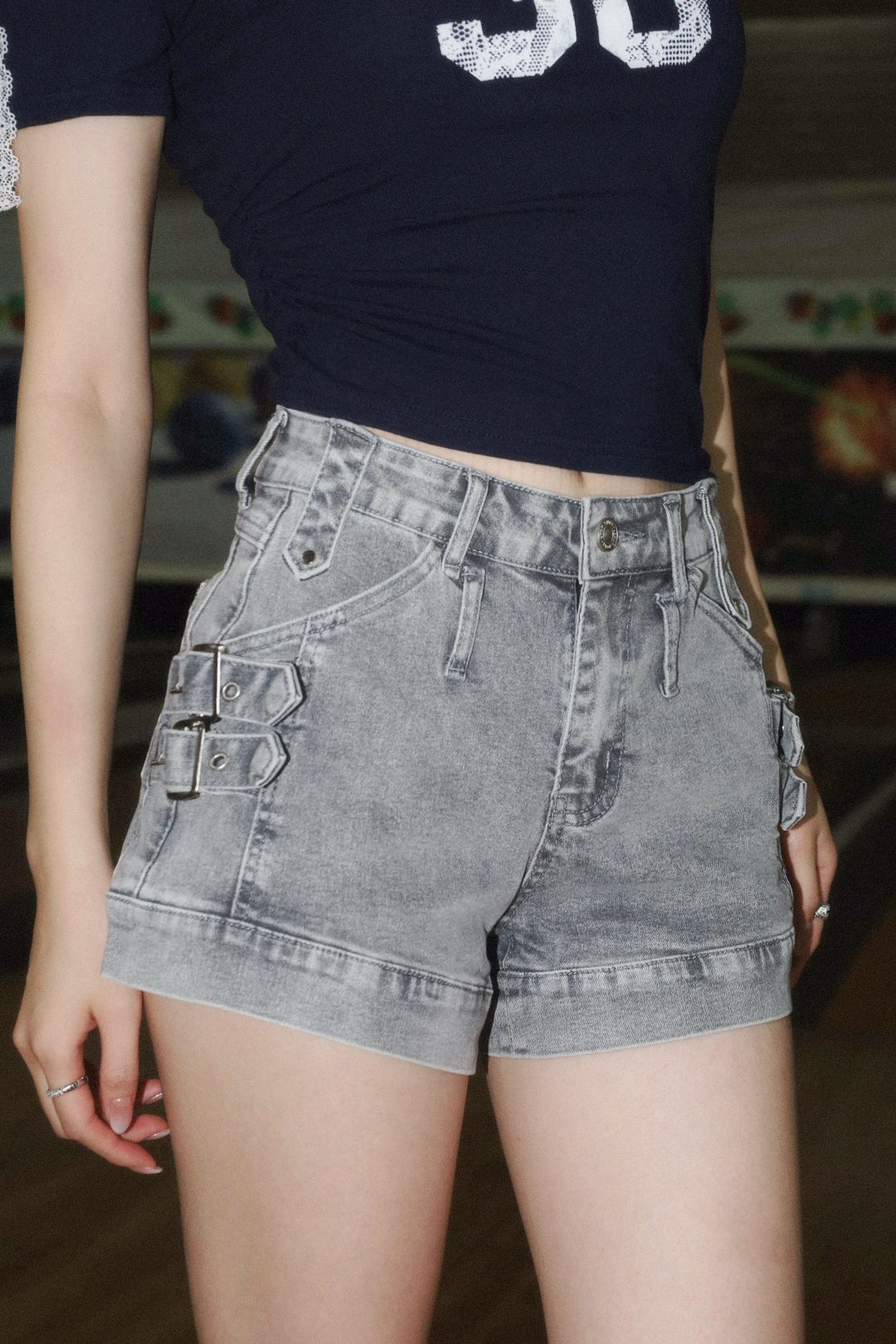 造型高腰牛仔短褲