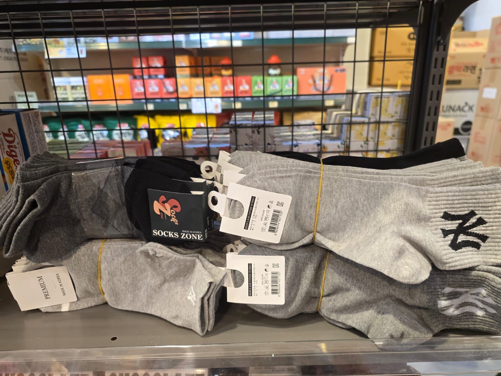 【直播】LL071711 男裝中長襪 (1套5對 - 隨機款)