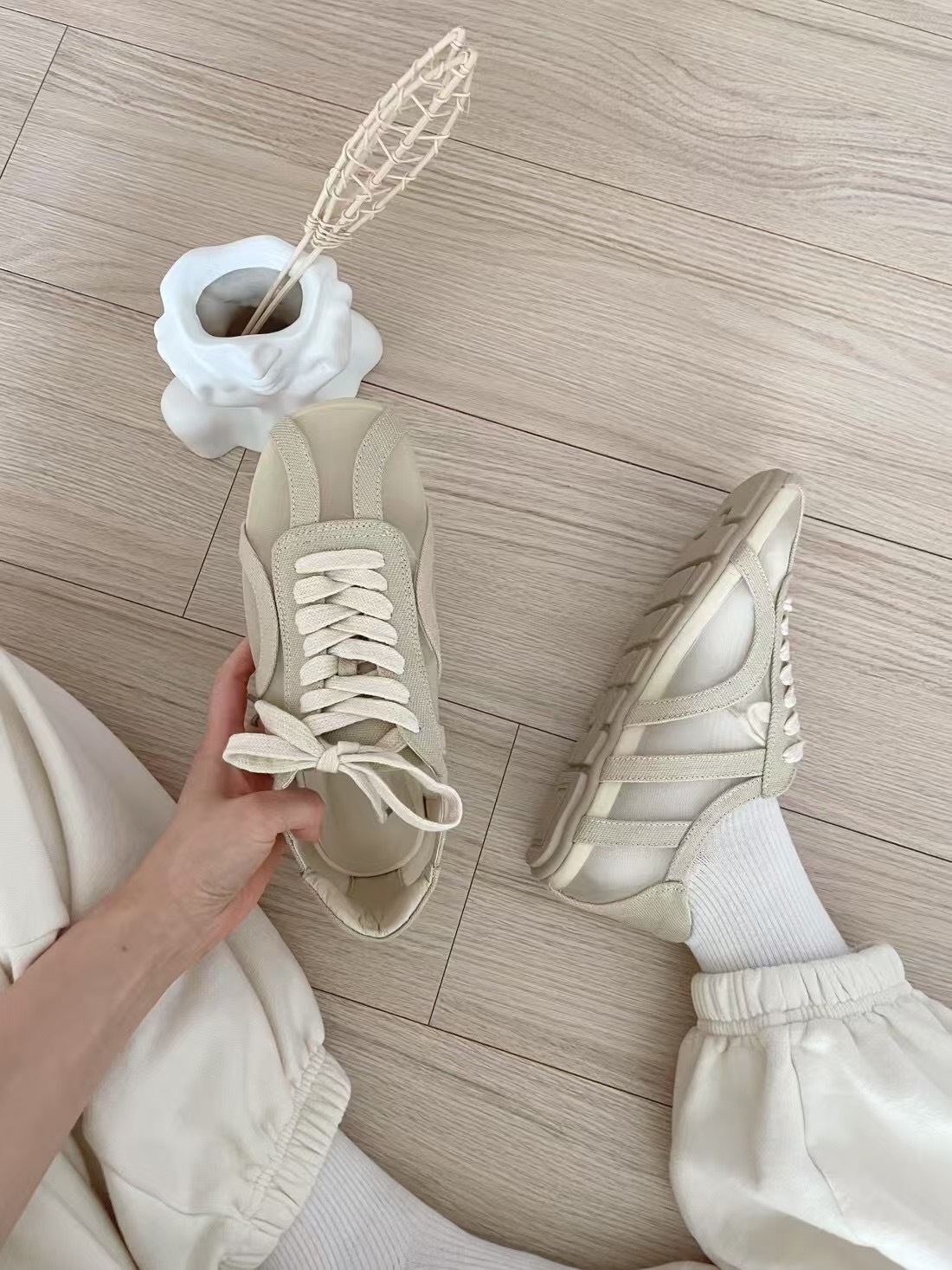 Translucent 平底波鞋