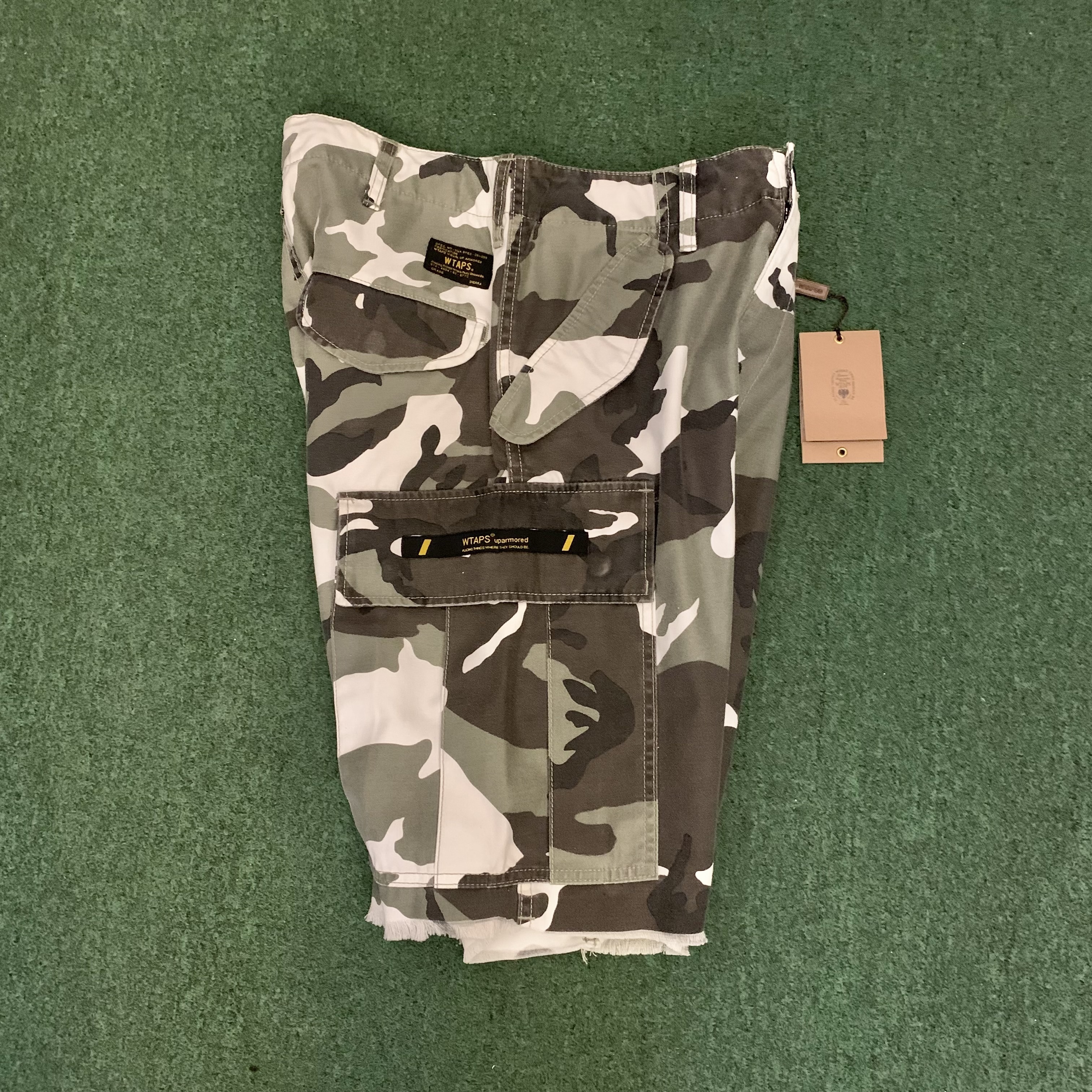 RE-STOCK: WTAPS CARGO SHORTS 02 COPO TWILL URBAN CAMO - SIZE S IN STOCK NOW (現貨發售中)