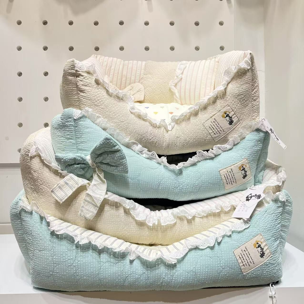 哼唧兽 宠物狗窝猫窝 蝴蝶结V狗窝 小型犬大型犬专用