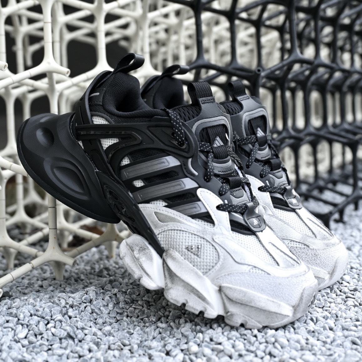 ADIDAS XLG RUNNER DELUXE 黑白 做舊 厚底 休閒跑鞋 JR0861