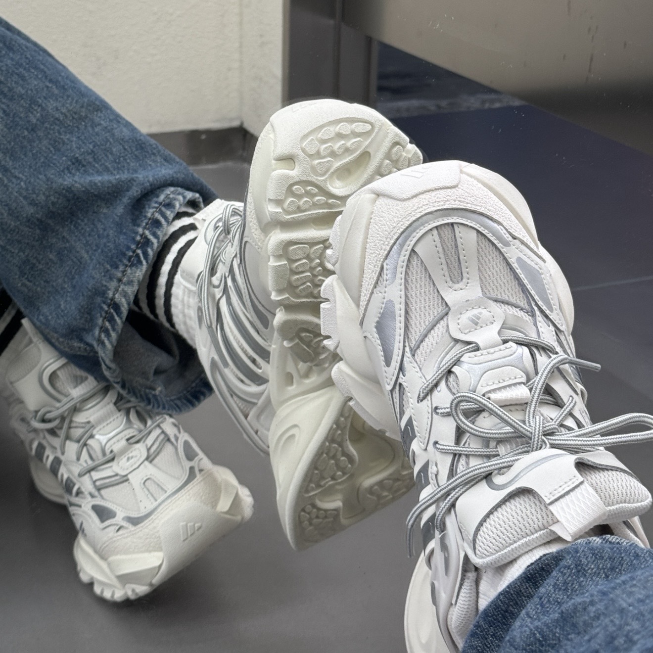 ADIDAS XLG RUNNER DELUXE 奶油白白灰厚底休閒跑鞋IH1584