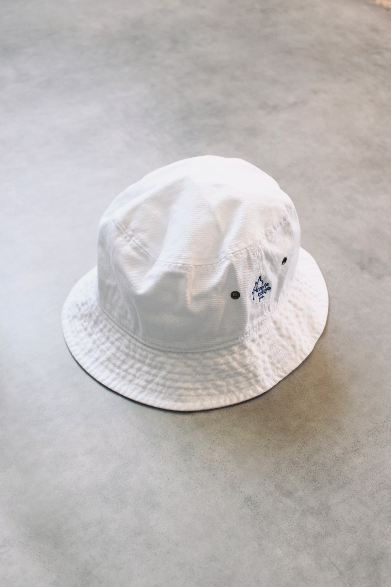 NAVIETOKYO hike logo bucket hat