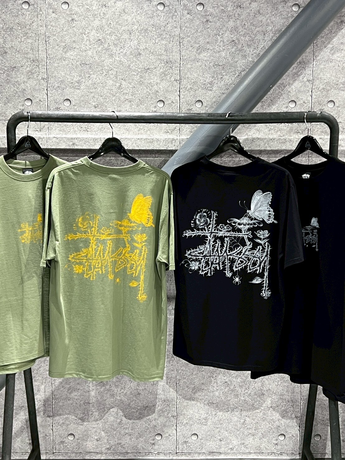 STUSSY 蝴蝶花草 荊棘Logo 短袖 T