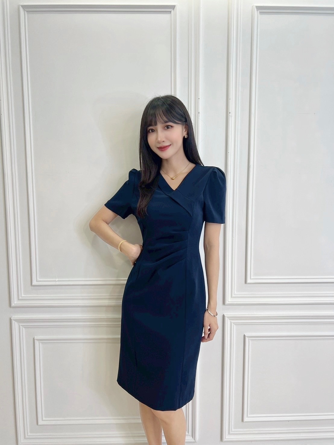 V領翻片側抓皺短袖洋裝