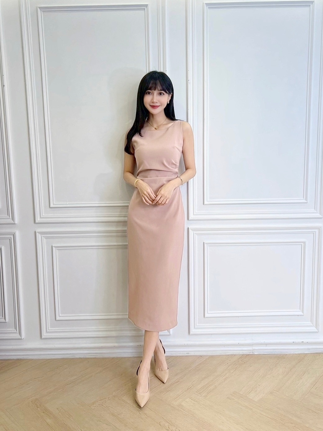 簡約顯腰身抓皺背心洋