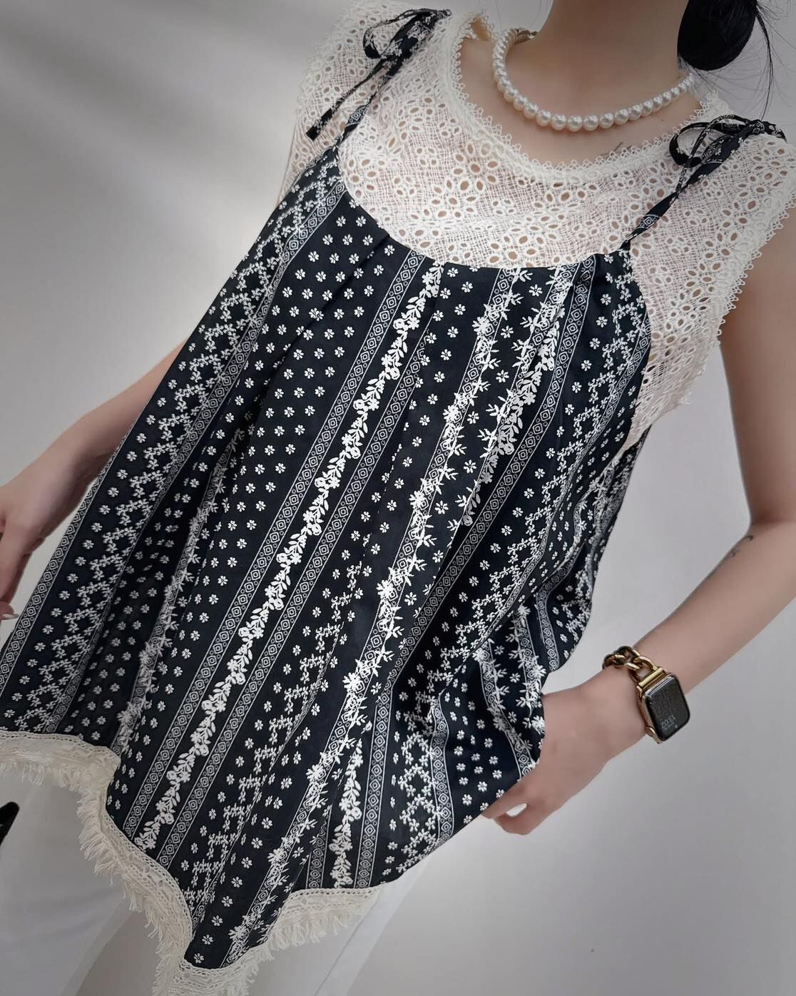 【極美的假2件小碎花緹花蕾絲棉麻背心】（現貨）