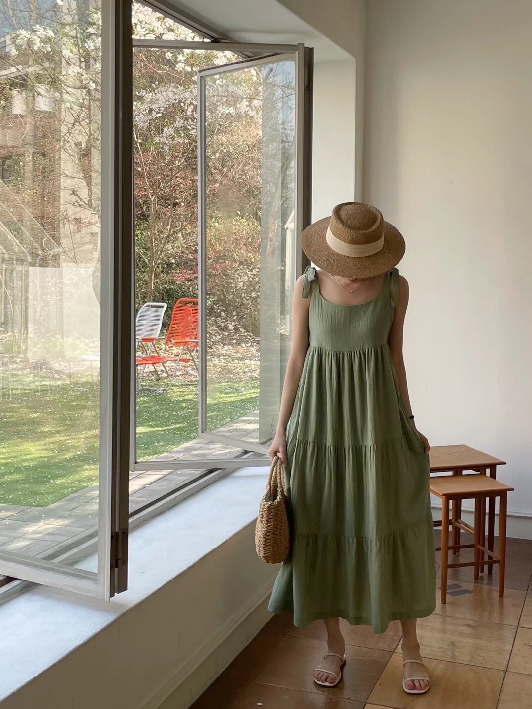 綁帶層次夏日洋裝（現貨）