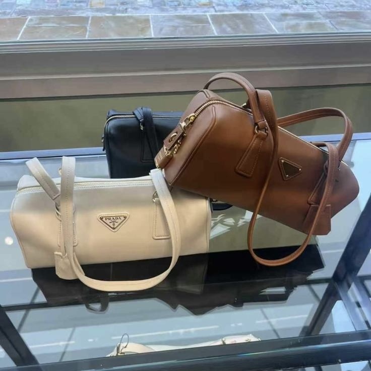 Outlet Prada Shoulder Bag