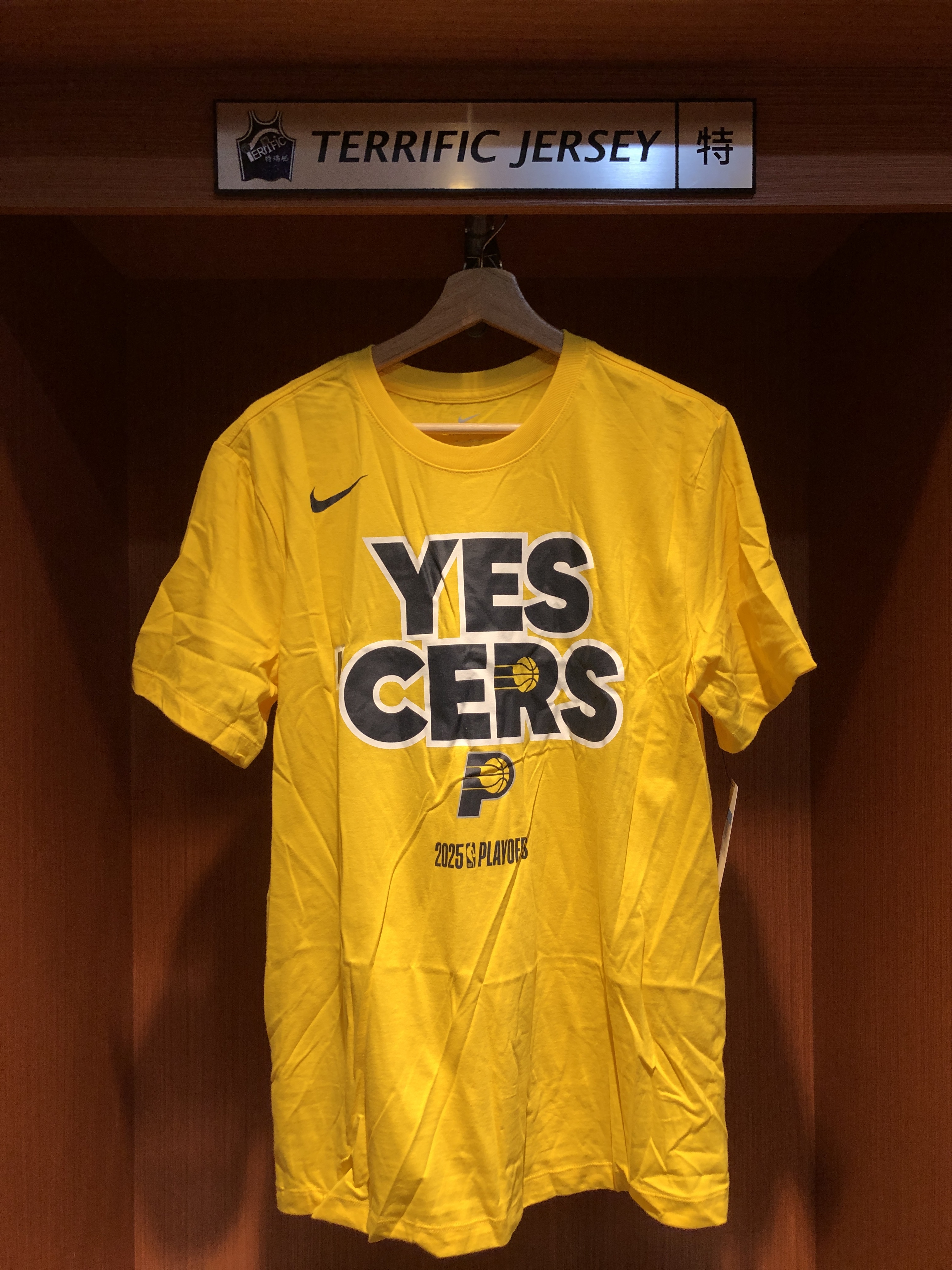 NBA短袖 Indiana Pacers Yes Cers 2025 NBA Playoffs On-Court Mantra 印第安那溜馬 季後賽 黃 標語 Nike Tee 棉質 全新