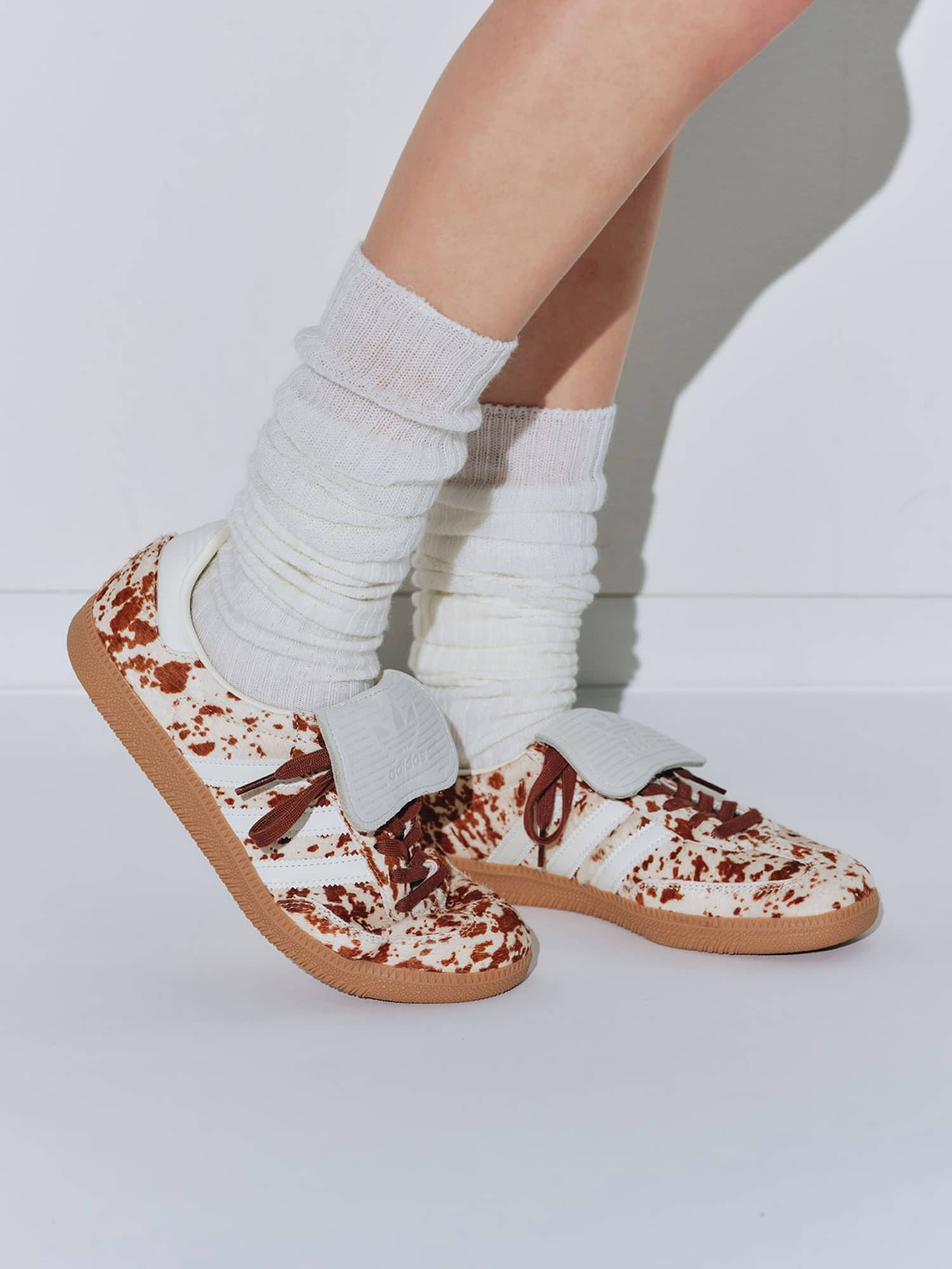 預購┃adidas SAMBA LT W 翻鞋舌 長鞋舌 乳牛紋 動物紋 咖啡色 米色