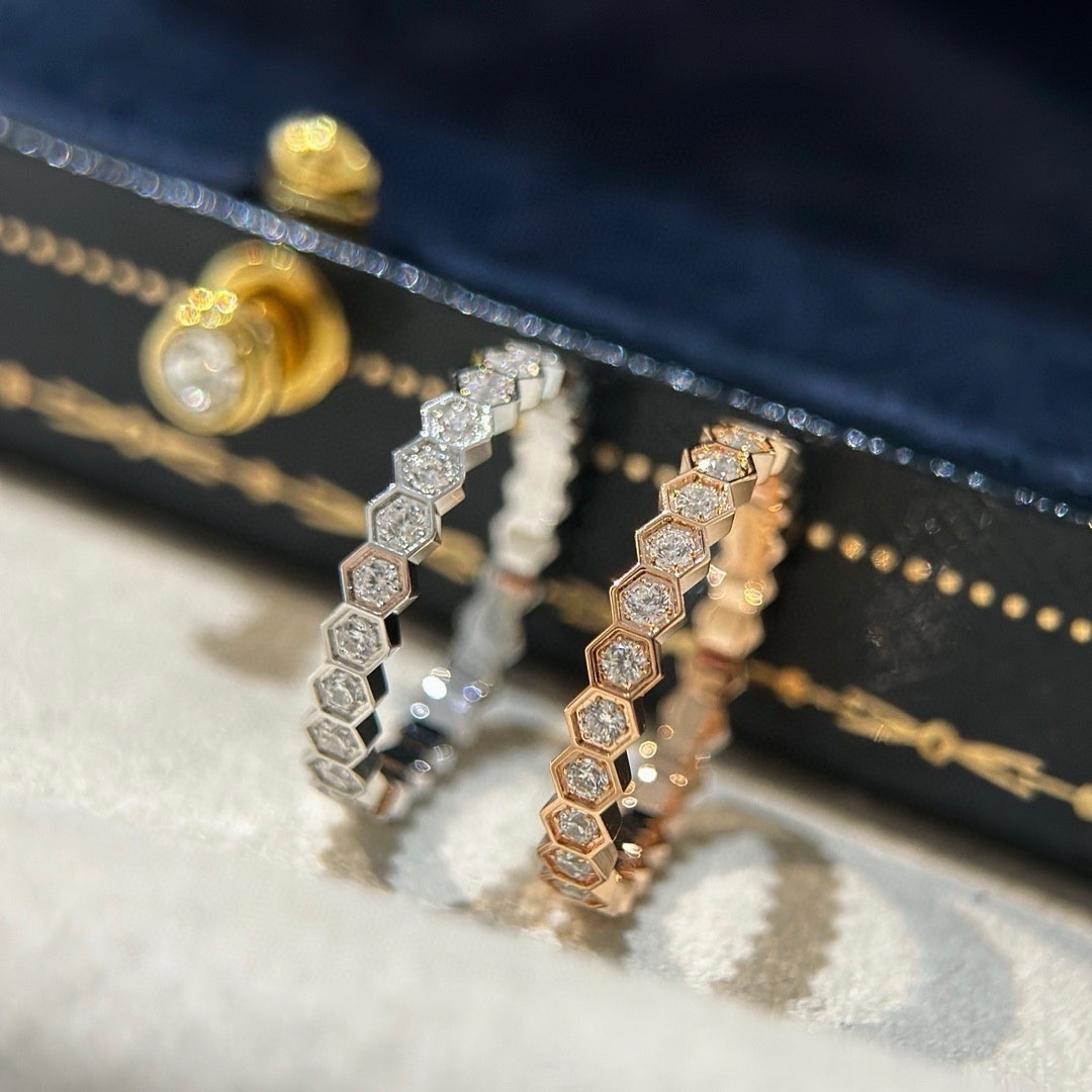 18k cm”Bee de chaumet滿鑽蜂巢高奢定製細戒