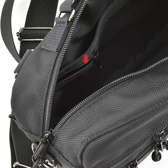 VanNuys E391 Double Zipper Shoulder Bag