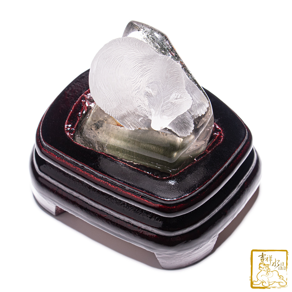 Green Phantom Quartz Bear 271g
