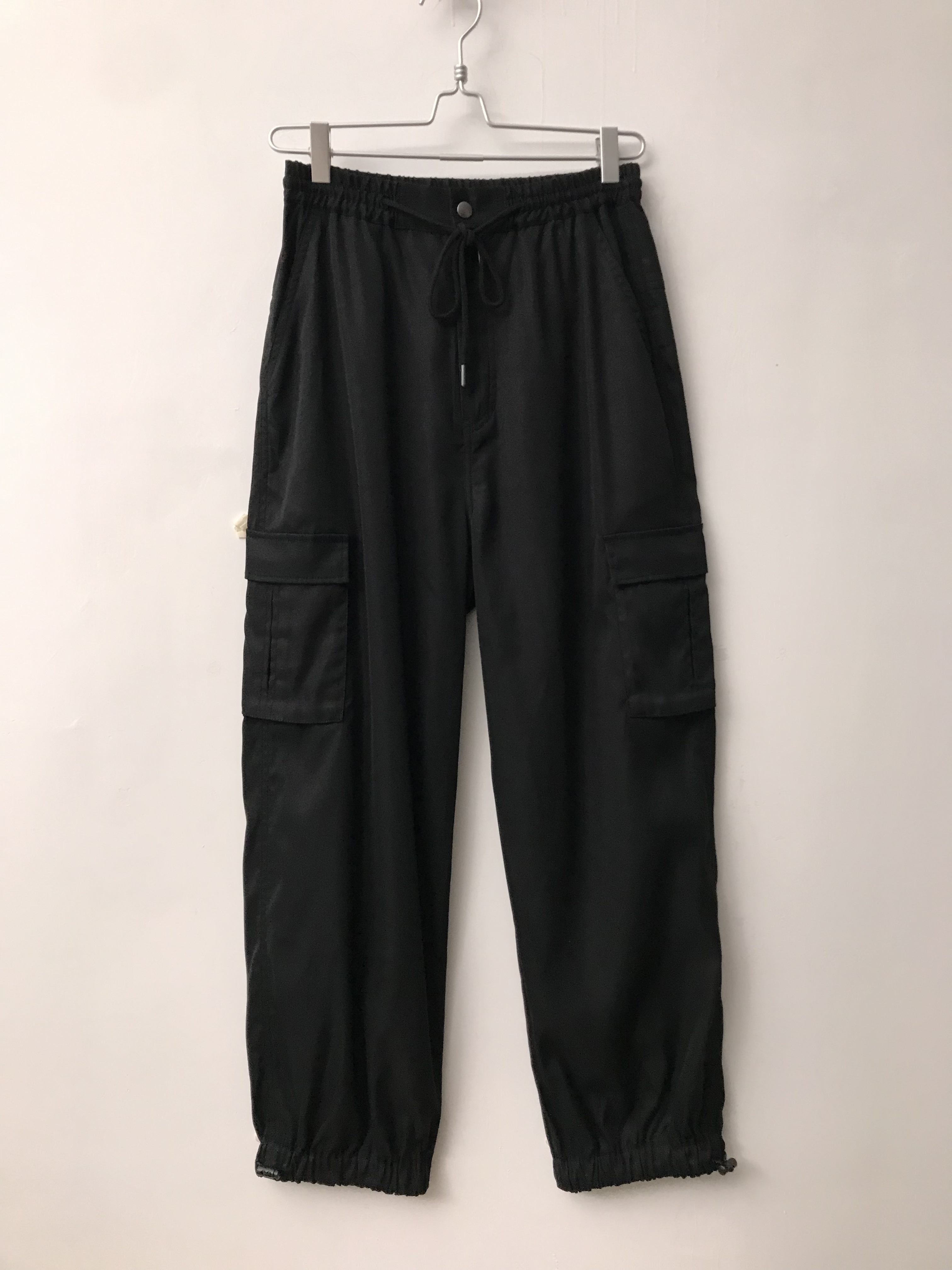 179/WG黑色半橡筋褲