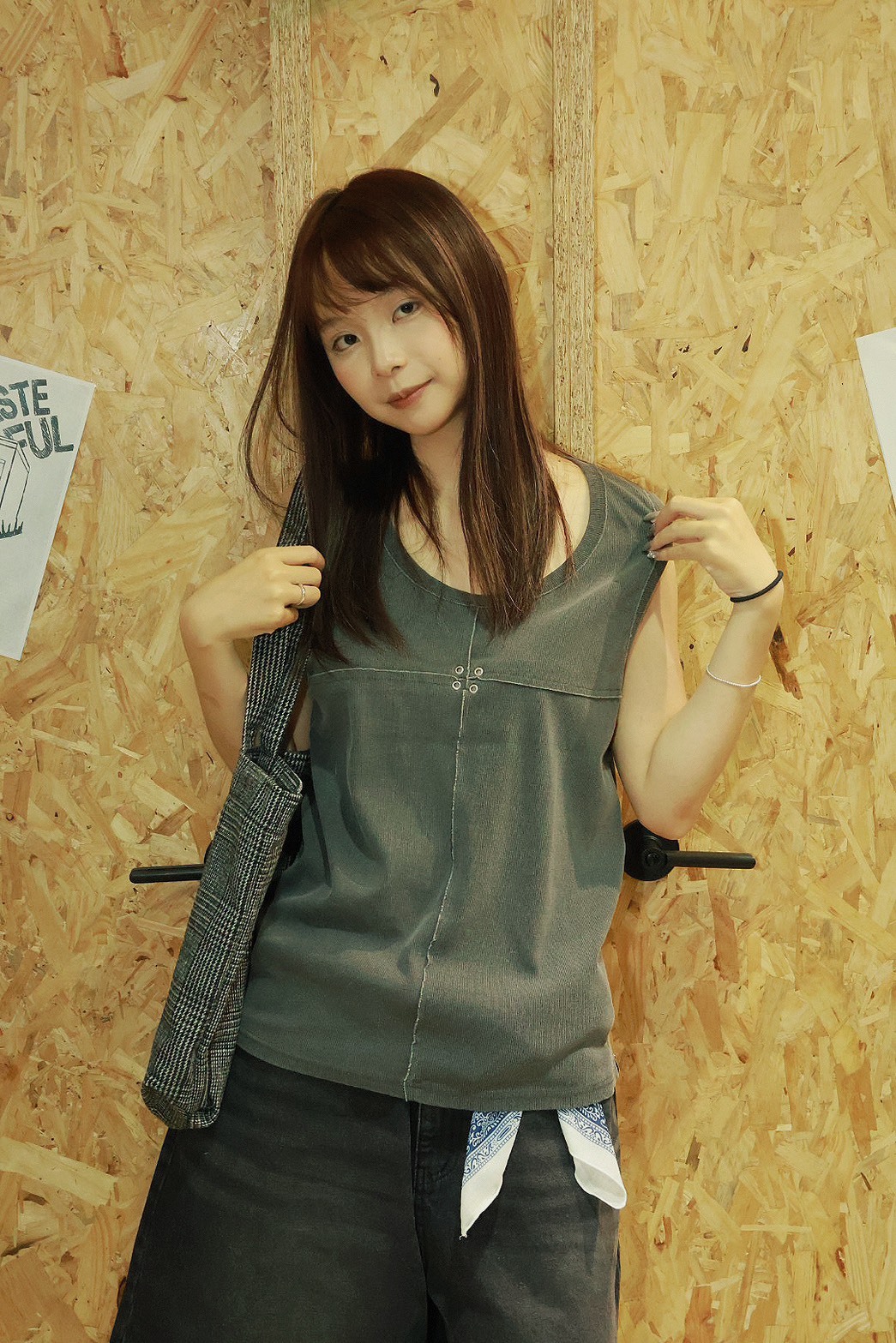 線條感 四孔 洞洞 水洗 #背心