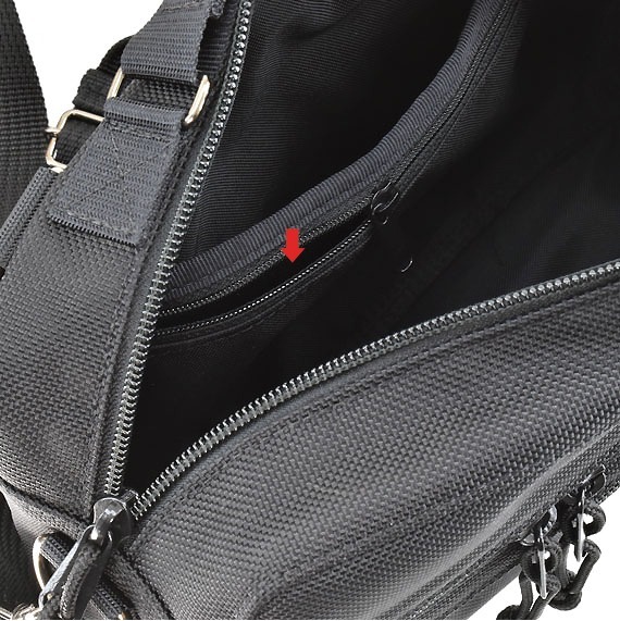 VanNuys E388 Double Zipper Shoulder Bag