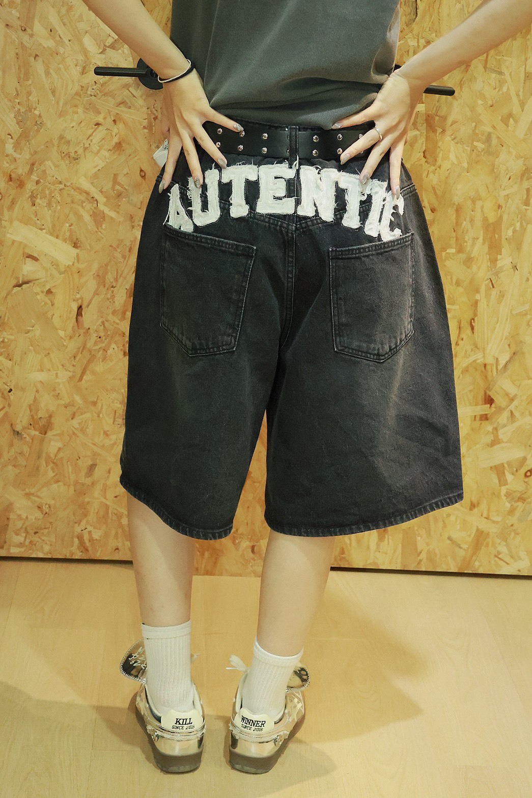 後貼布 英文 AUTE 素面 牛仔 #短褲