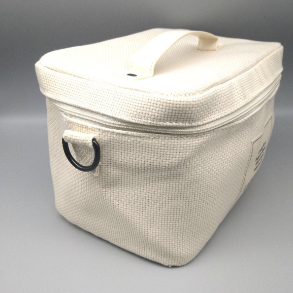 LANCOME 贈品象牙色中型化妝袋