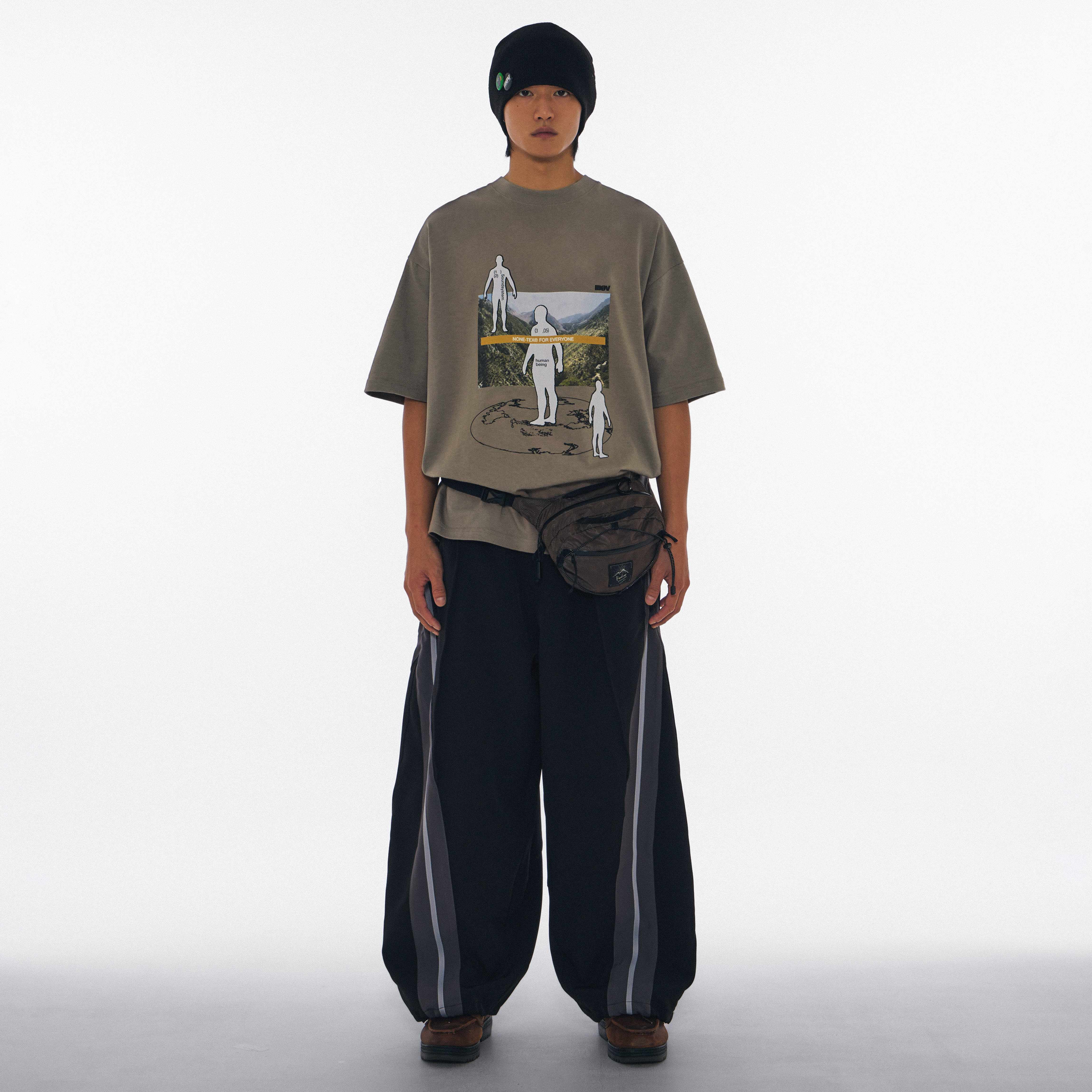 Wall of Sound - 4:56/“STARGAZR” Earth Tee - Khaki Grey