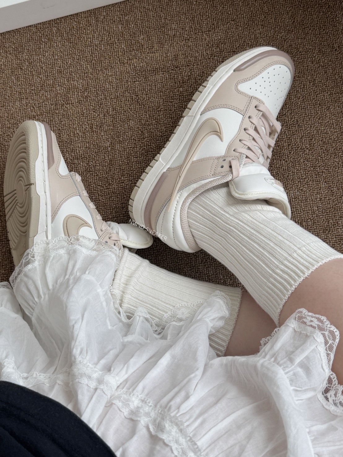 <特價售完為止> NIKE DUNK LOW TWIST SANDDRIFT "小AMBUSH" 奶茶沙色飛勾 (DZ2794102)