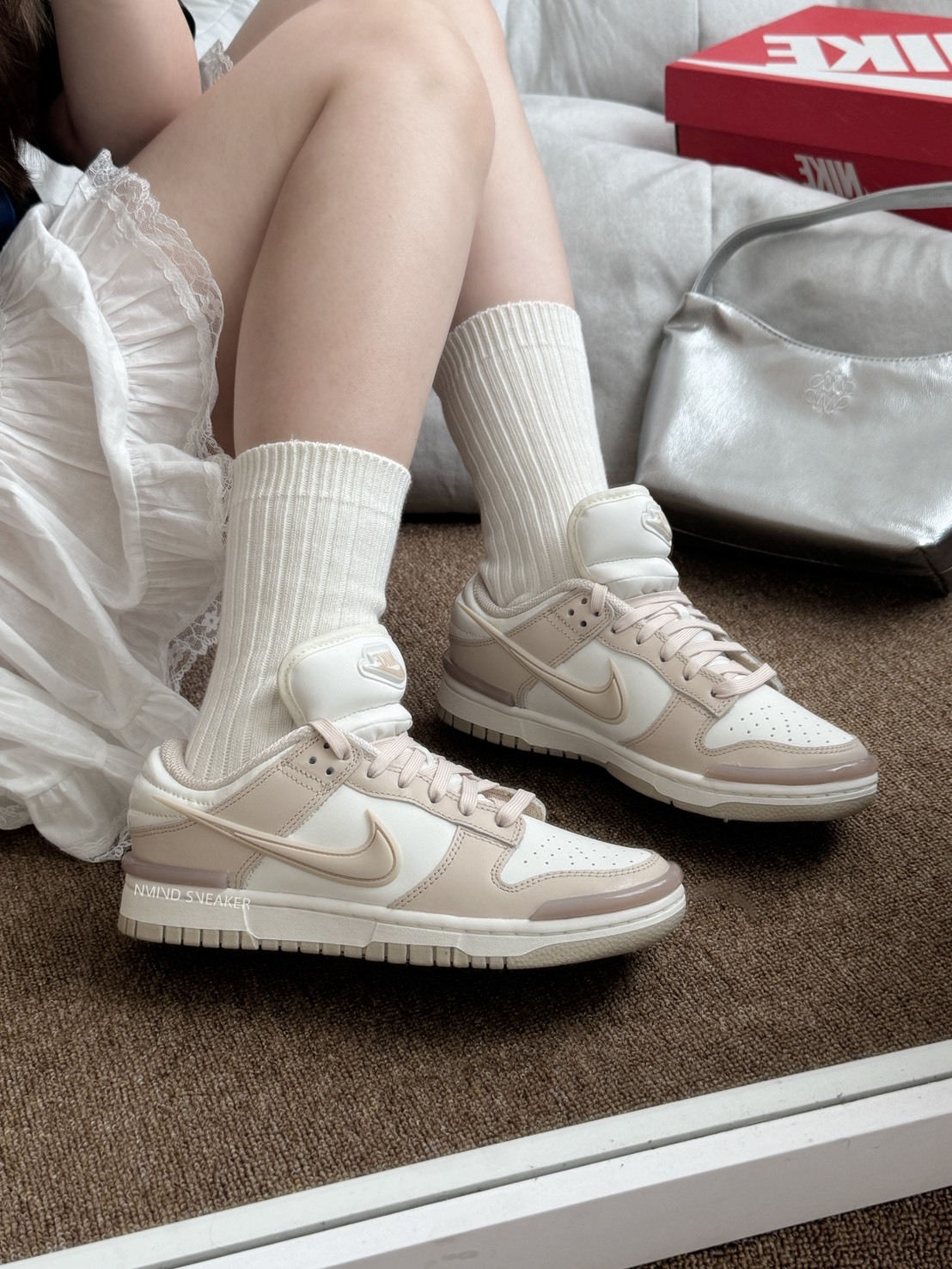 <特價售完為止> NIKE DUNK LOW TWIST SANDDRIFT "小AMBUSH" 奶茶沙色飛勾 (DZ2794102)