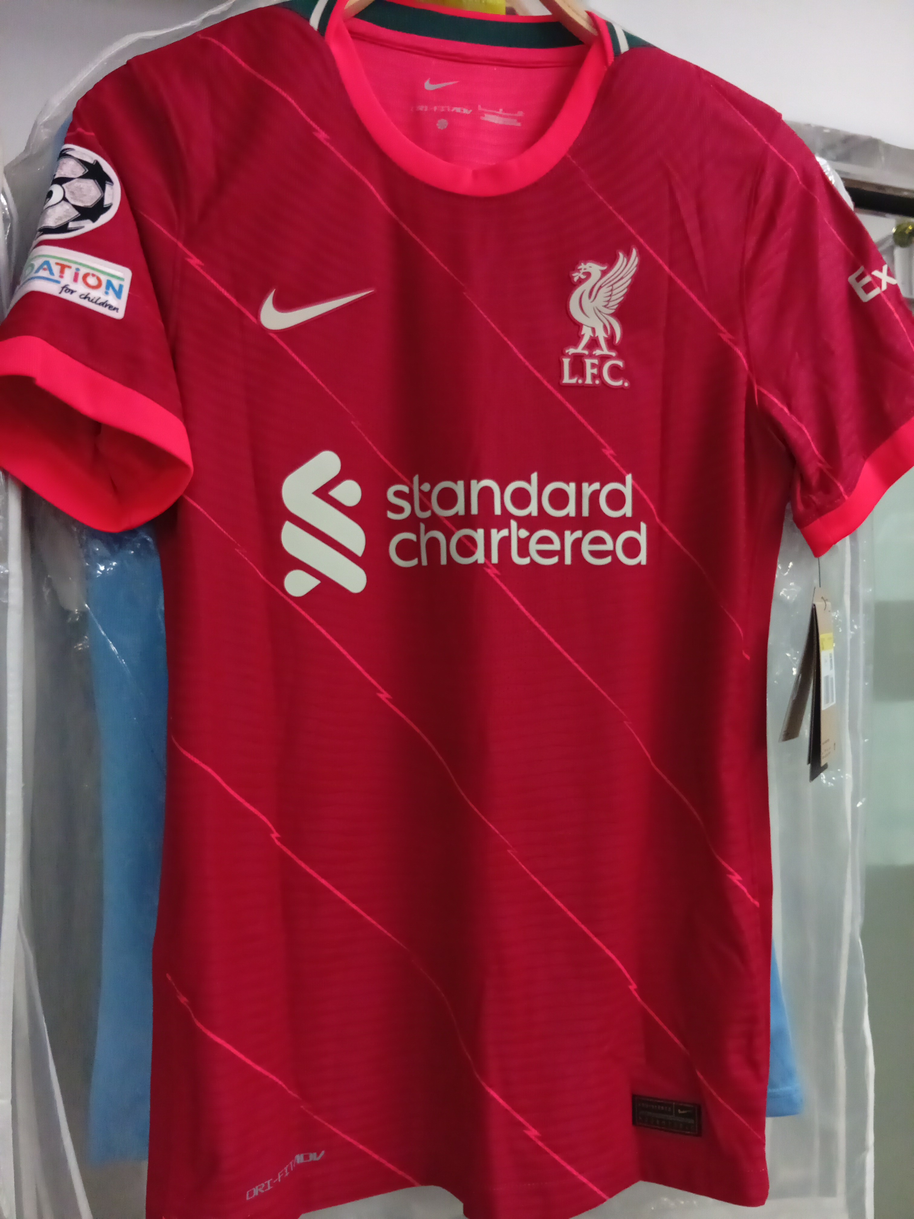 21-22利物浦主場球員版球衣