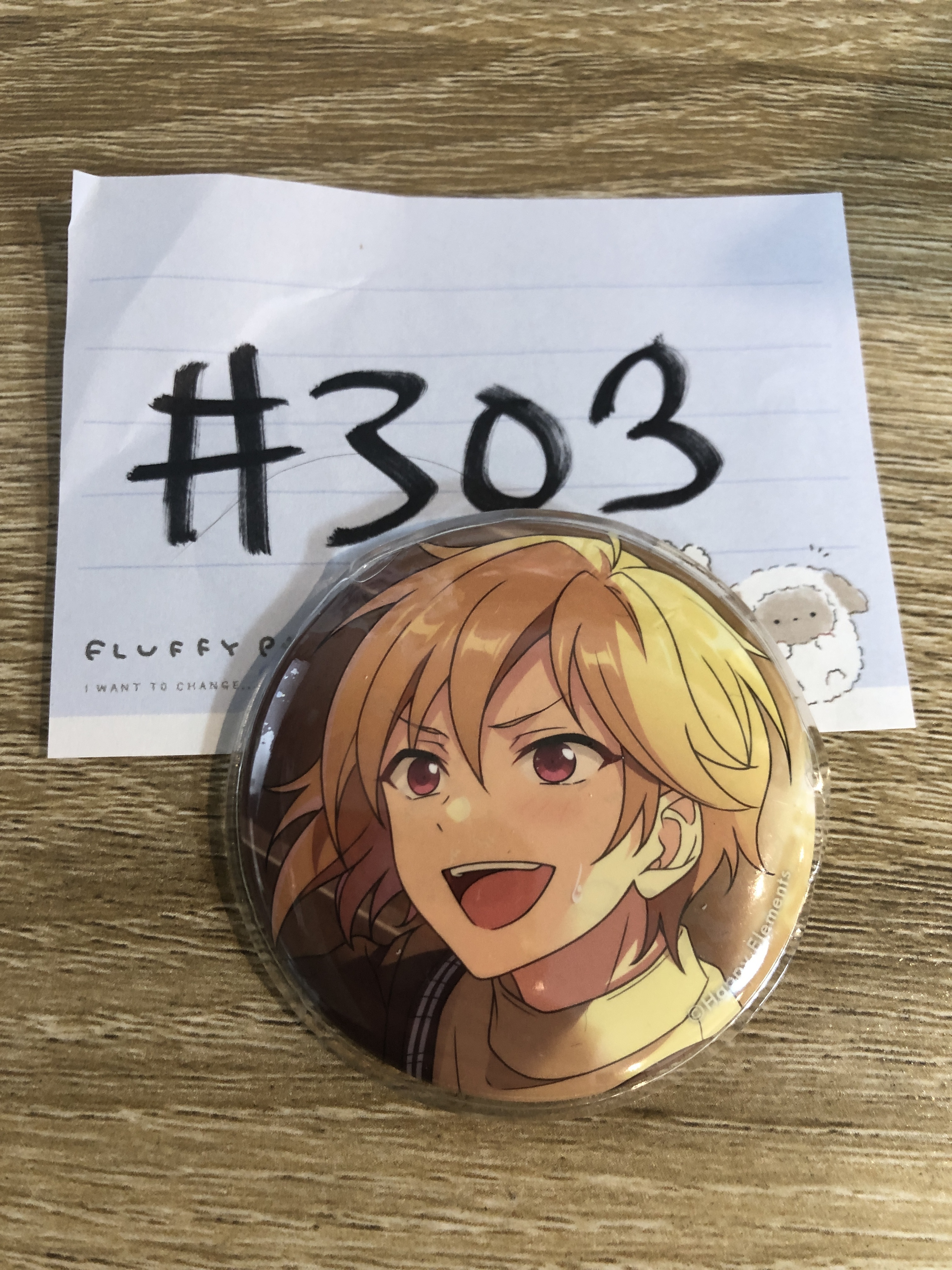 ES 仁兔 襟章#303