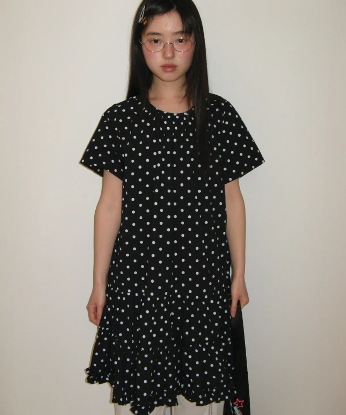 ★ronron★ FRILL SHORT SLEEVE ONEPIECE DRESS BLACK WHITE DOT RONRON FRILL SHORT SLEEVE ONEPIECE DRESS BLACK – SeoulSeoul