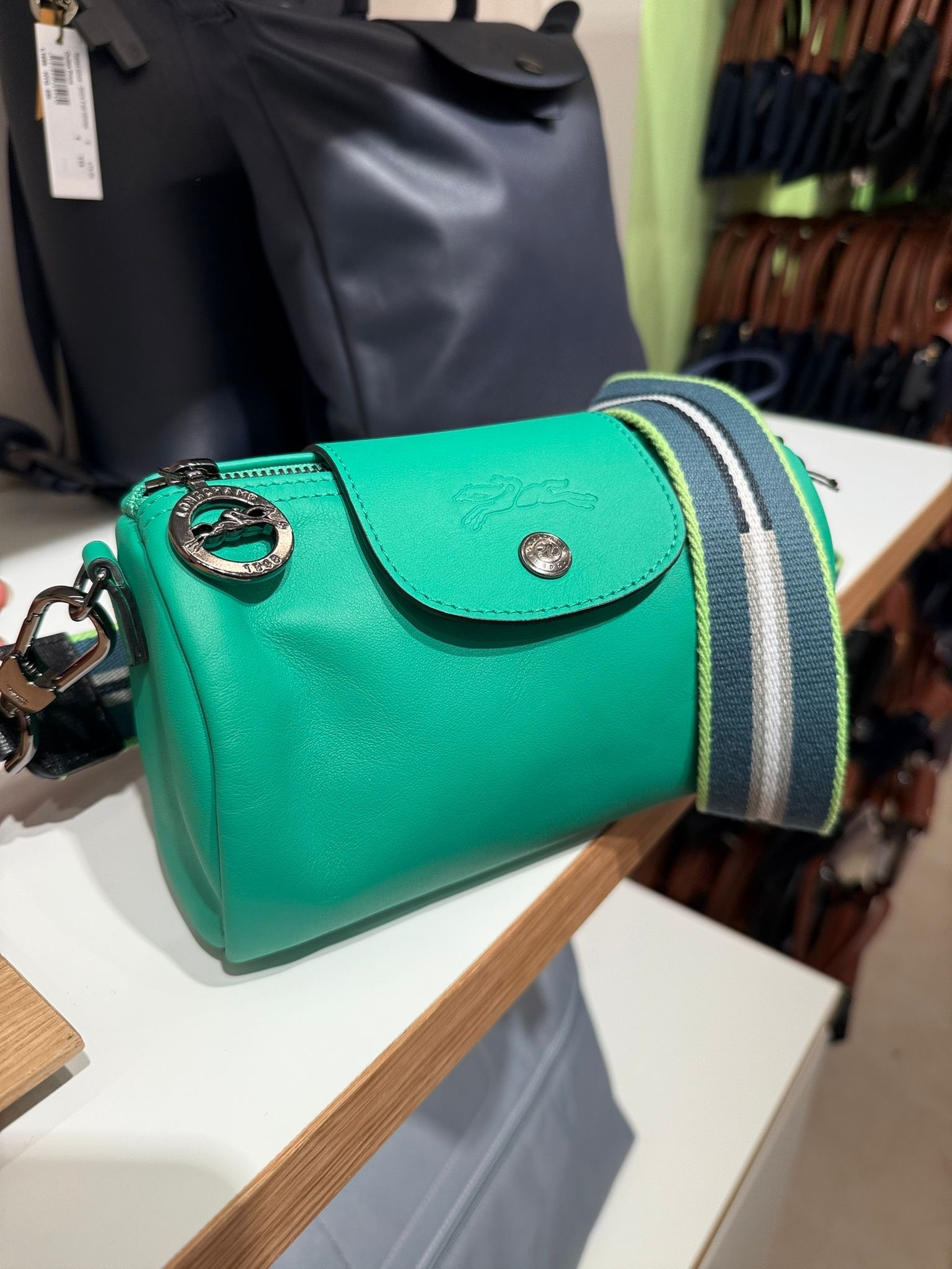 Longchamp Barrel crossbody Bag Green 10255
