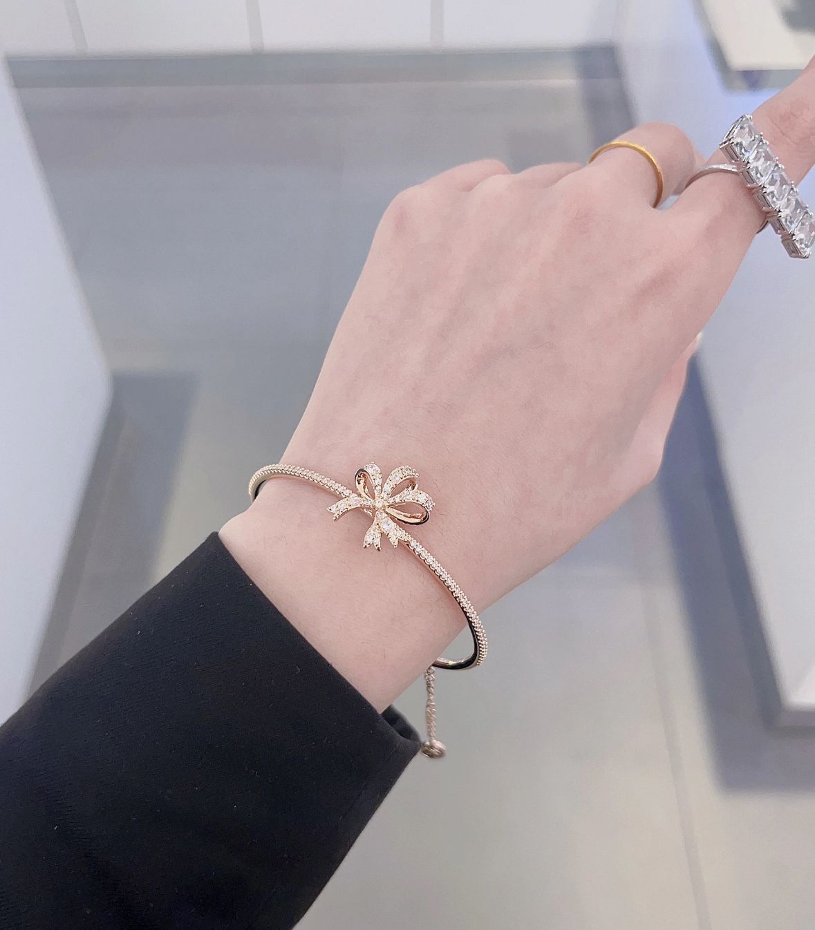 【預購】SWAROVSKI Hyperbola G071802 手鐲