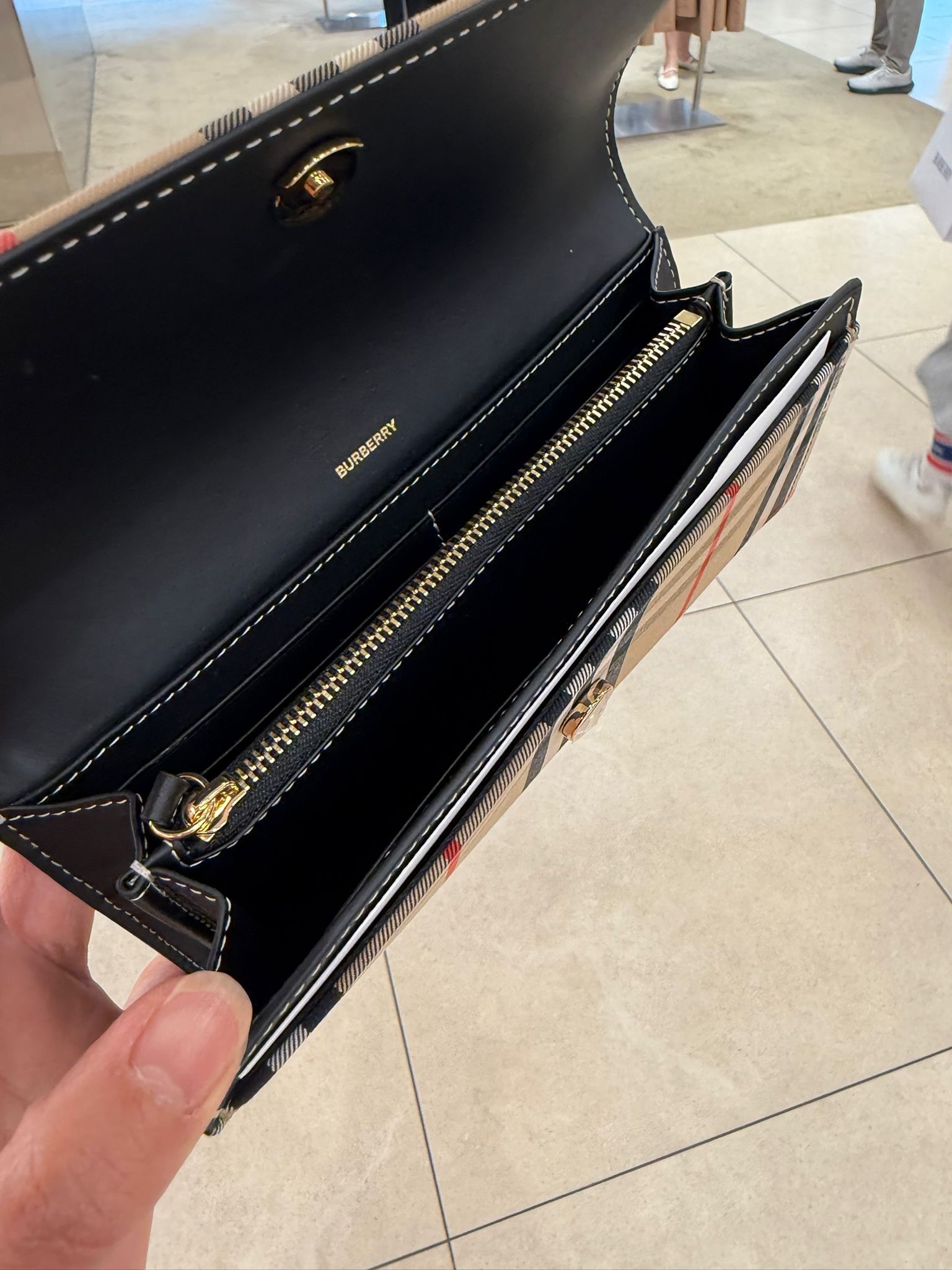 Burberry Halton Check Long Wallet Archive Beige