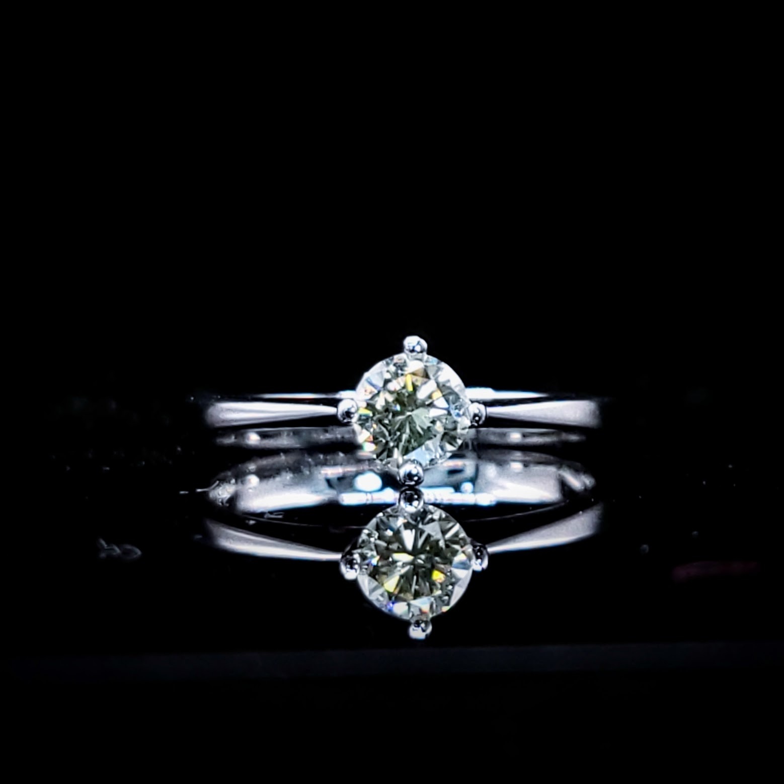 18K White Gold 0.35ct Diamond Ring