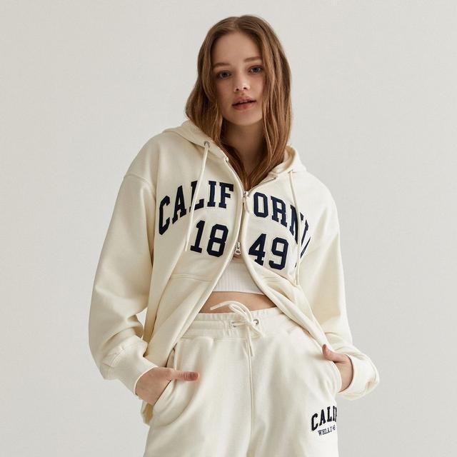 【預購】AKR071904 WHO.A.U Signature Patch 拉鍊連帽外套