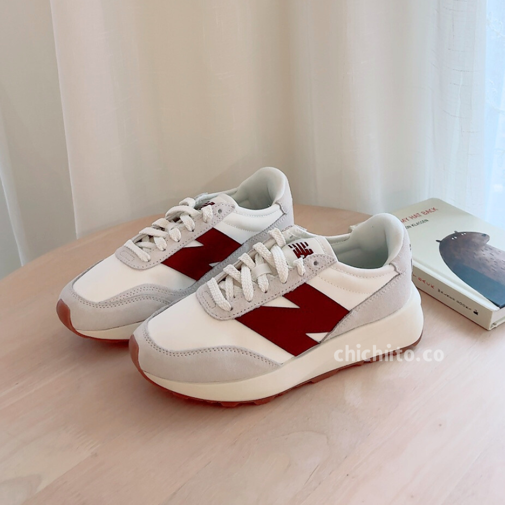 New Balance U370 海鹽酒紅