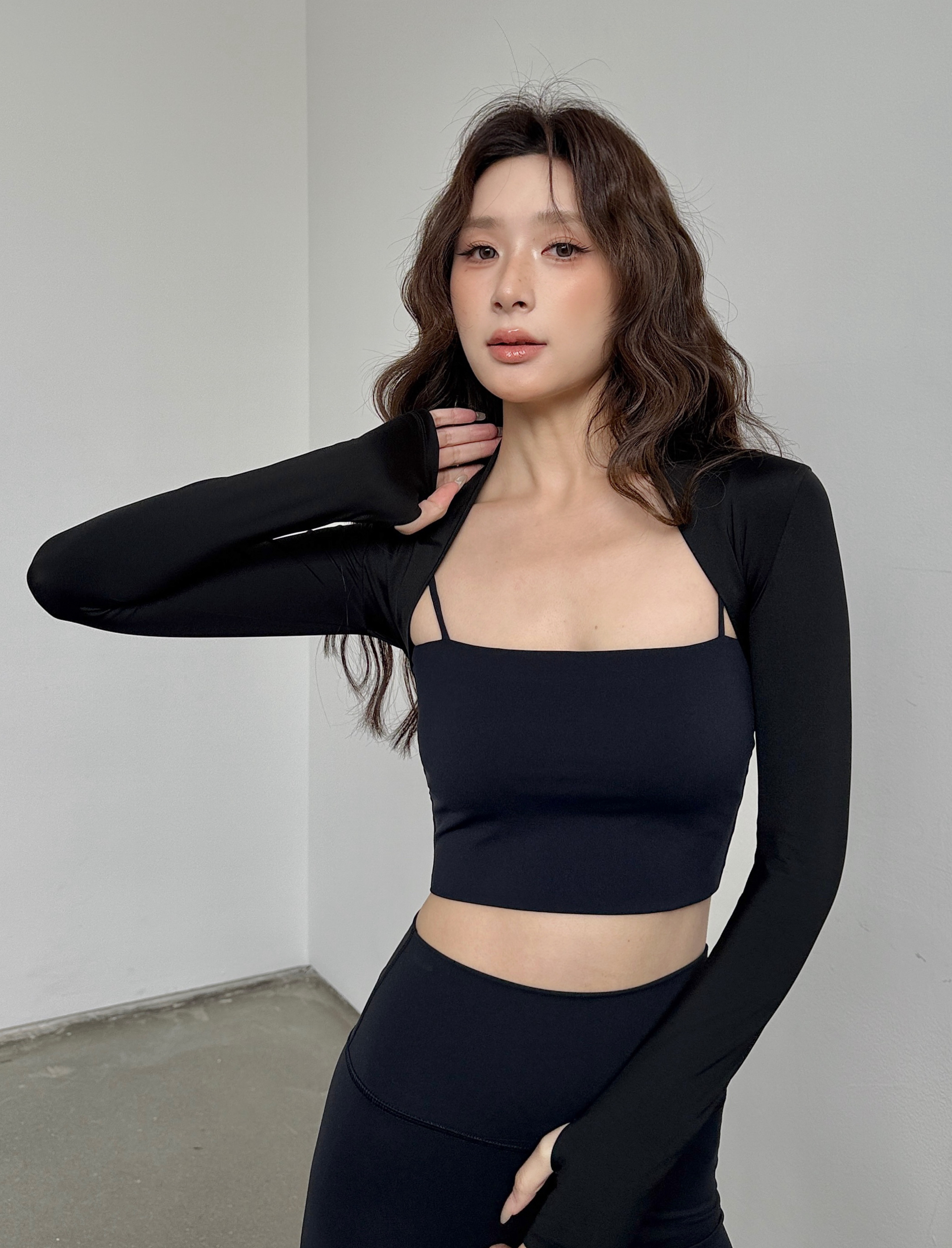 (補貨數量有限,賣完斷貨)萊卡彈性平口細肩背心-黑色