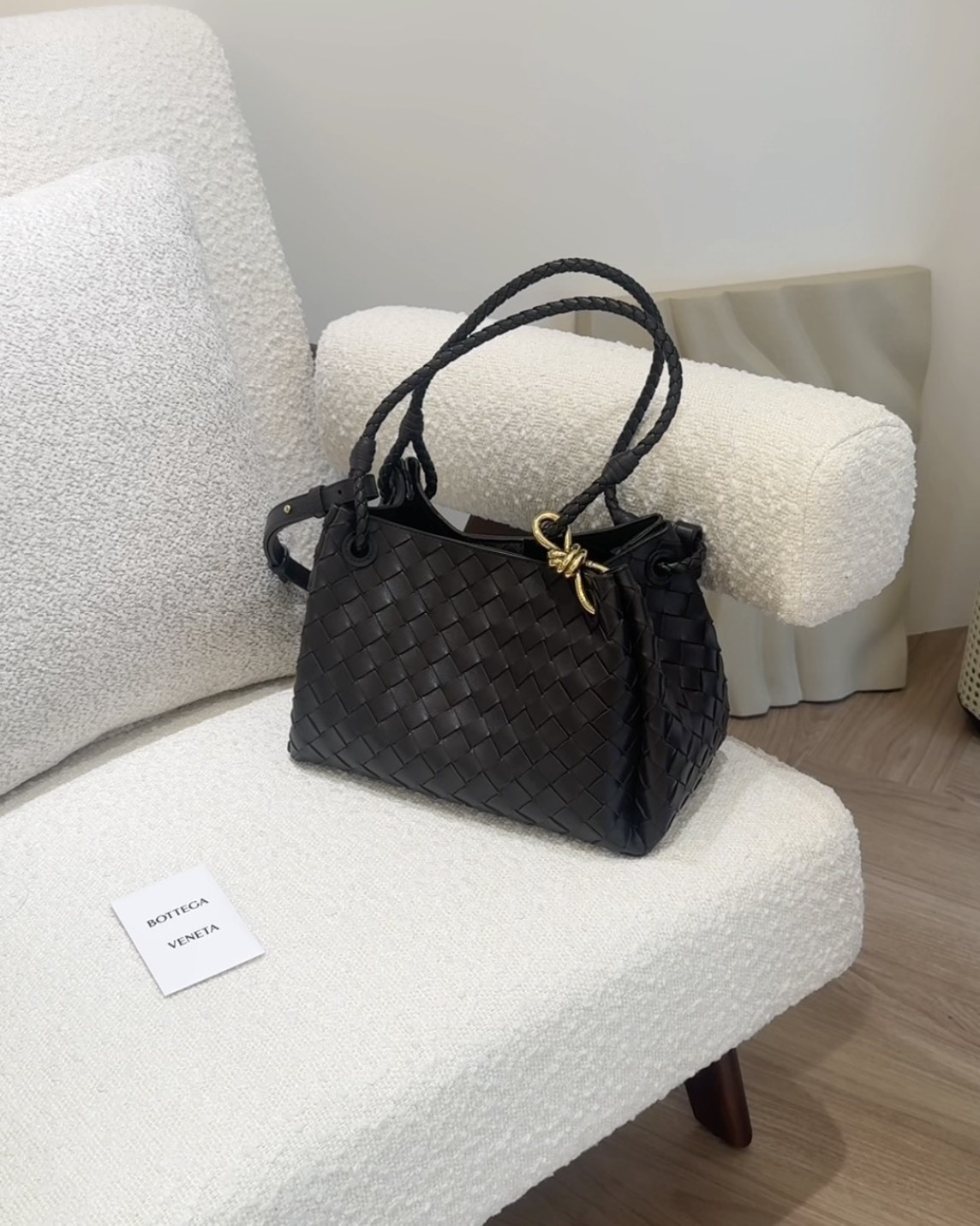 BV｜PARACHUTE 中號 巧克力棕