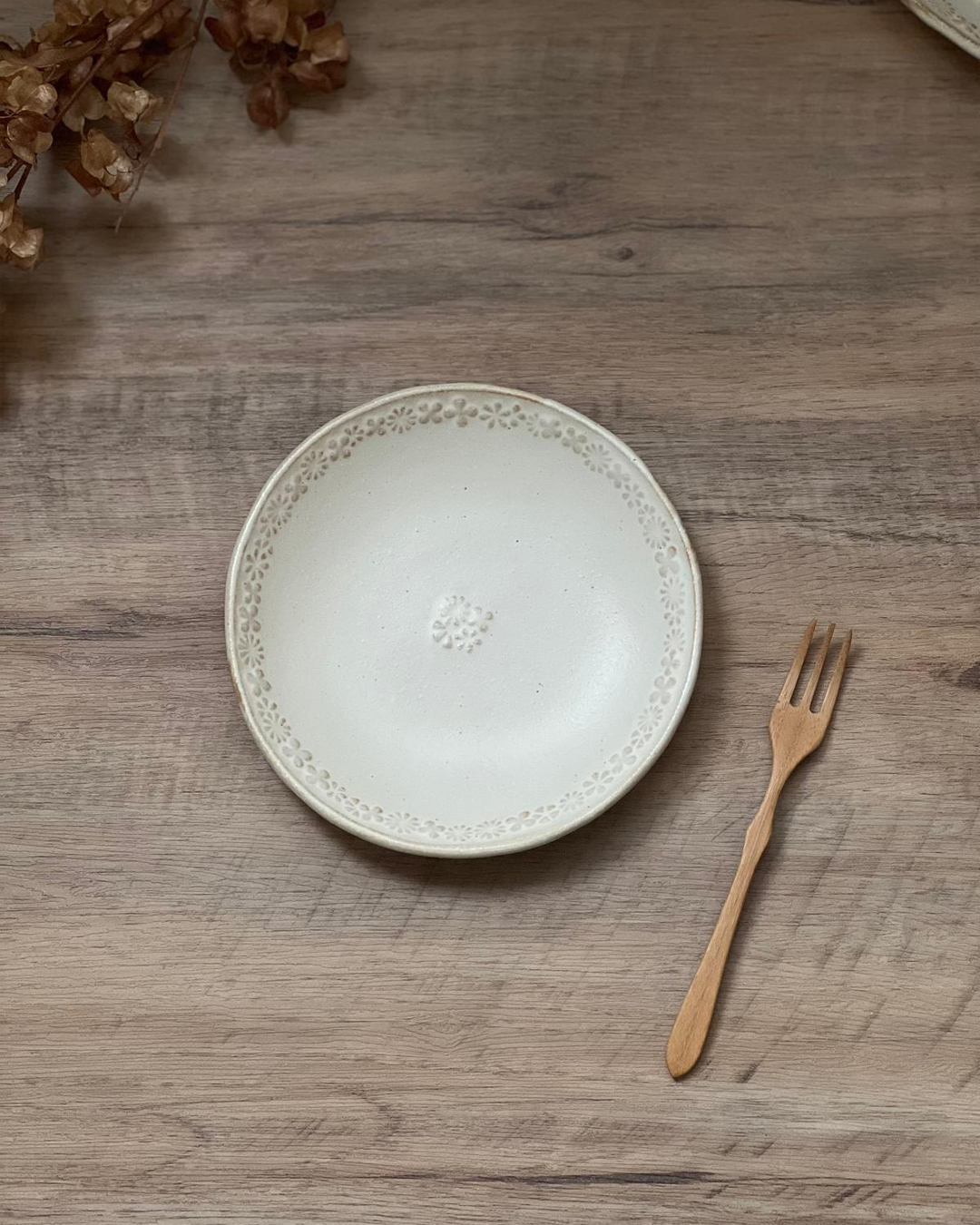 Mashiko ware kinari Wreath Plate M｜Wakasama