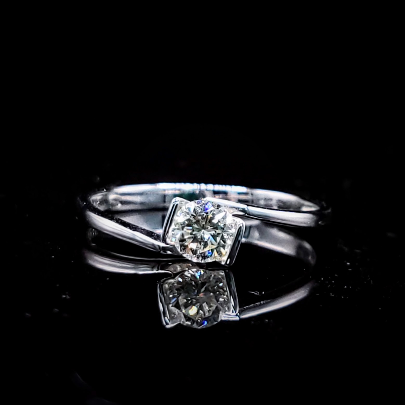 18K White Gold 0.35ct Diamond Ring