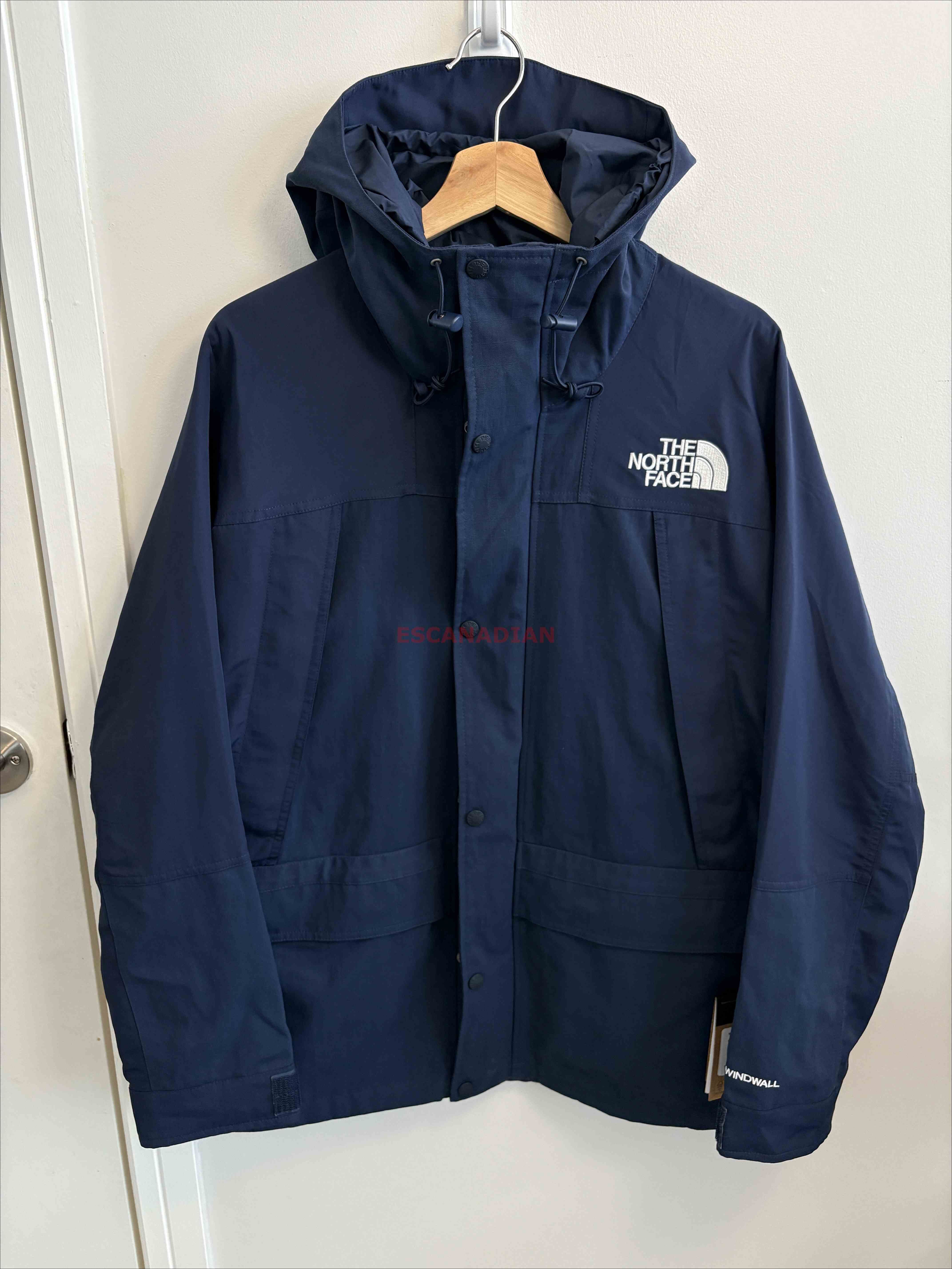 THE NORTH FACE 男大人 Ripstop Wandwall防風 防潑水 刺繡正反小標 硬挺 工裝造型 連帽夾克 (2色)