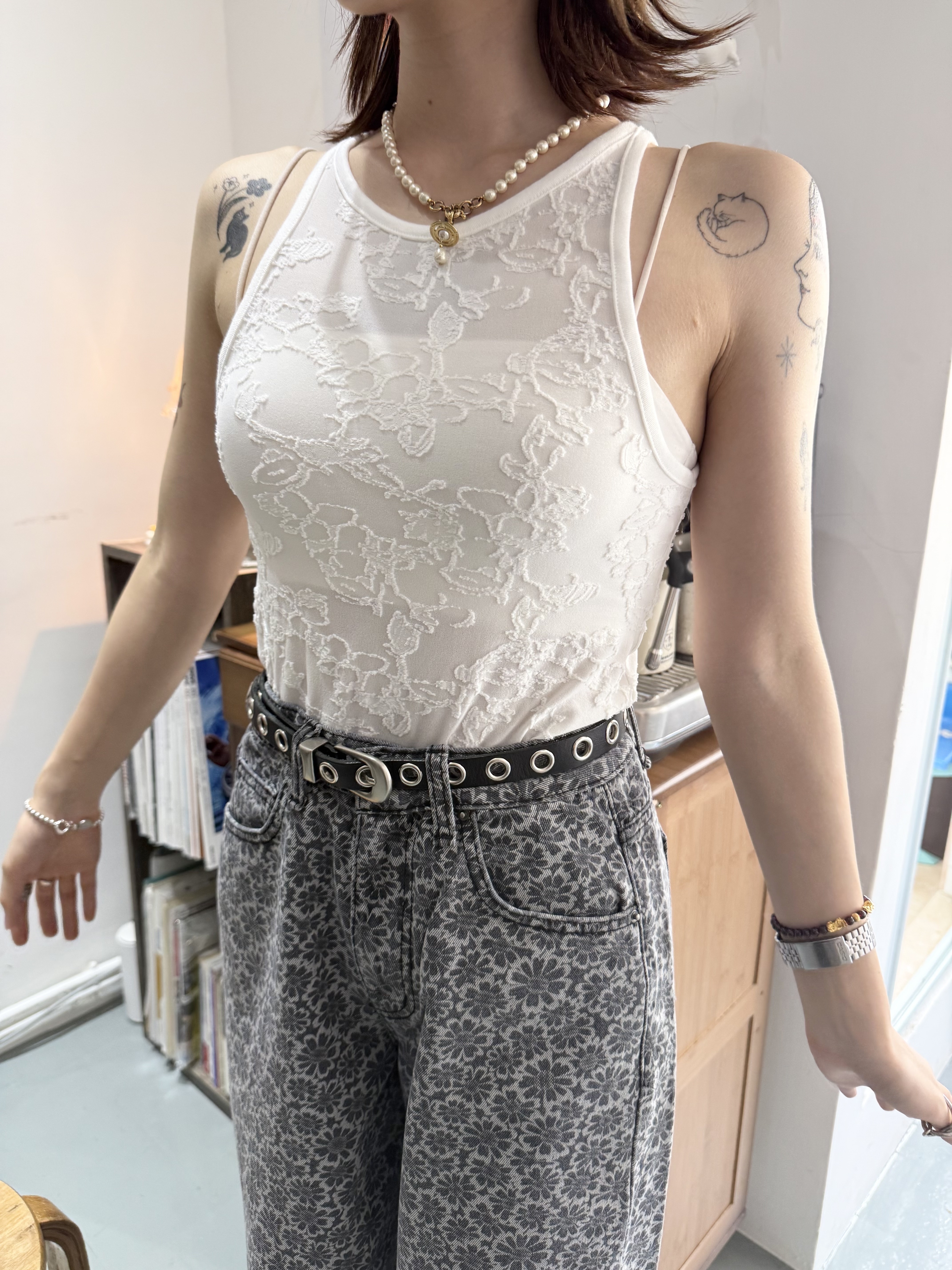 刺繡花入肩背心