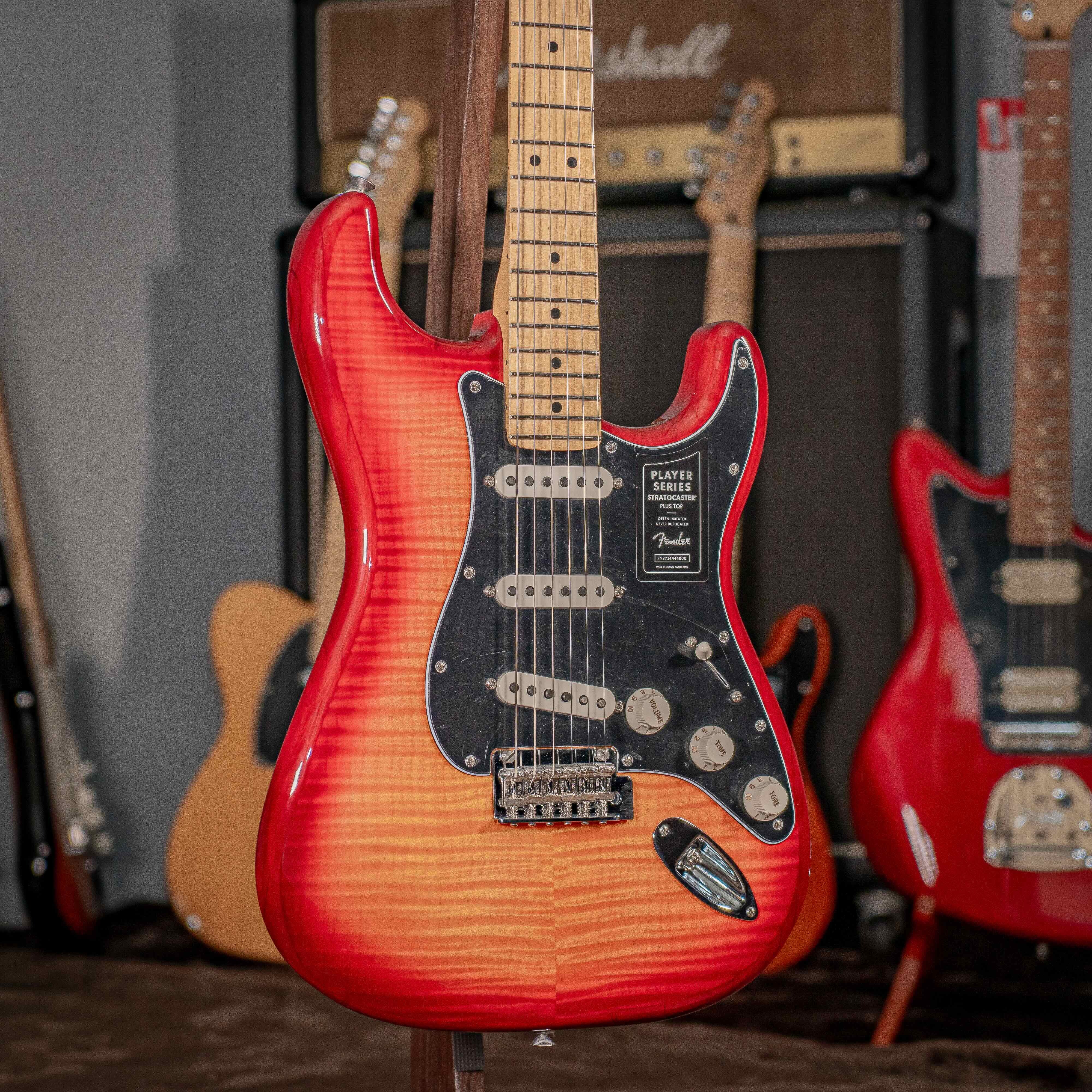 Fender Player Stratocaster Plus Top ACB 電吉他