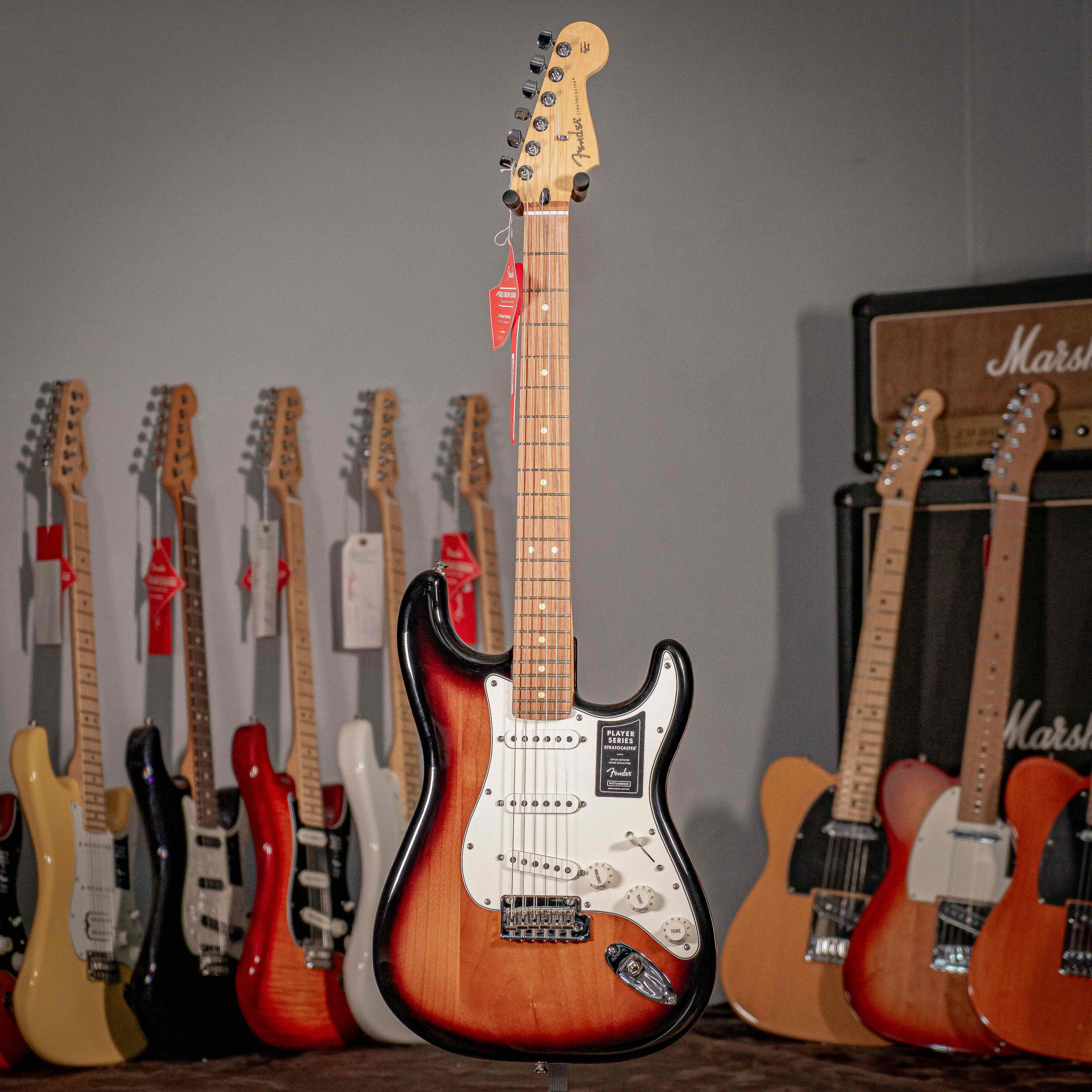 Fender Player Stratocaster MN 3TS 電吉他