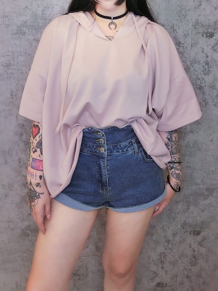 經典款復古洗色三排扣牛仔短褲